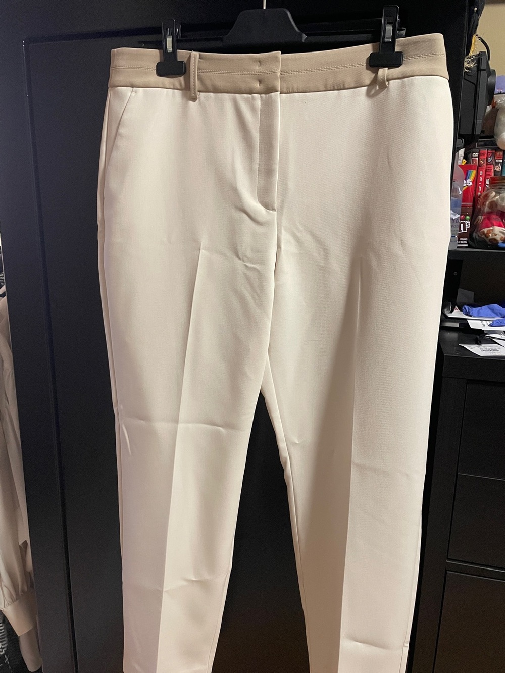 Women's Ankle Crop Pants in Cream
